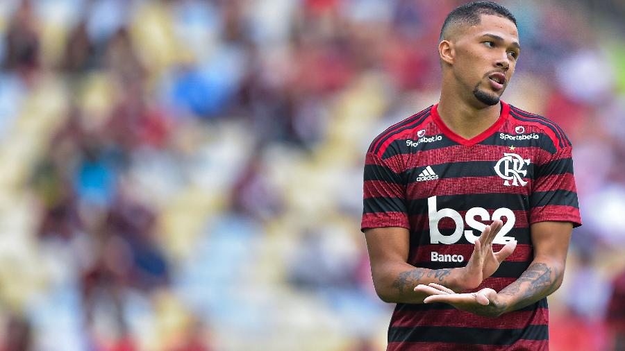 Vitor Gabriel, atacante do Flamengo, está entre os relacionados para o duelo com o Athletico Paranaense - Thiago Riberio / Agif