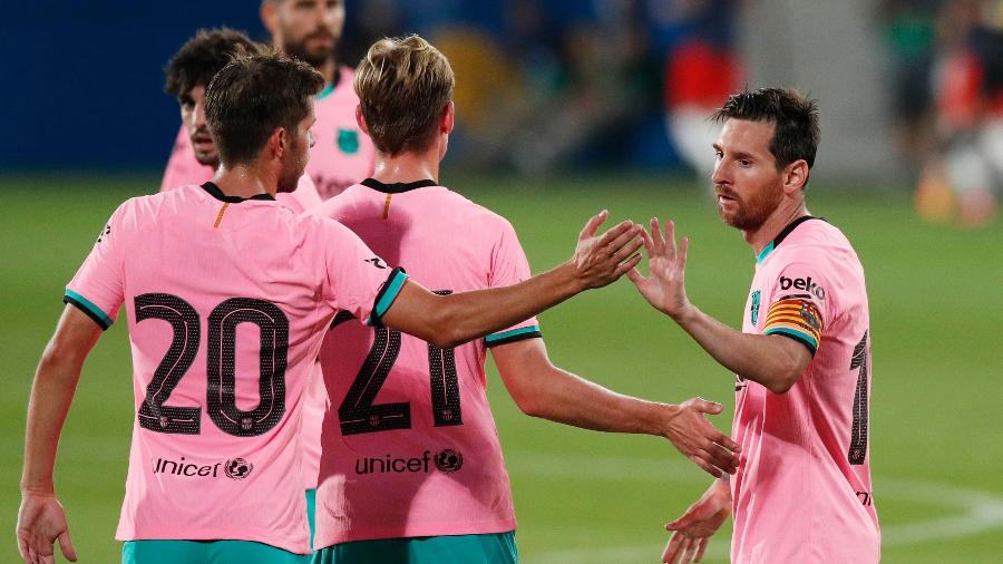Lionel Messi comemora gol do Barcelona em amistoso contra o Girona - REUTERS/Albert Gea
