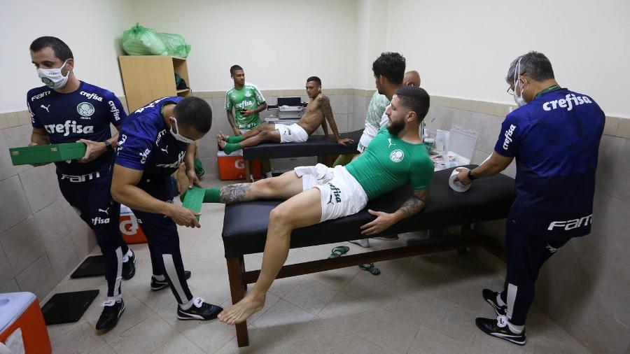 Jogadores do Palmeiras durante preparação para enfrentar o Libertad  - Cesar Greco