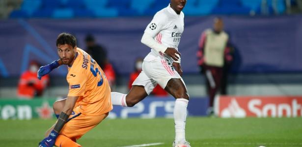 Vini jr. Arranca, faz fila e perde golaço: 'ver em casa e não errar'