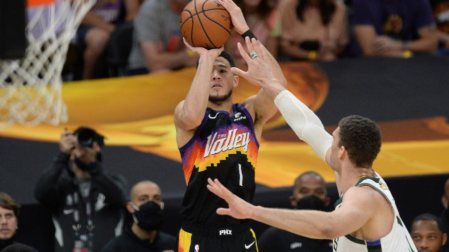 Devin Booker comanda segunda vitória dos Suns contra os Bucks na final da NBA - USA TODAY Sports