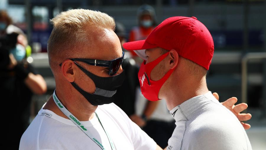 Dmitry e Nikita Mazepin, pai e filho, patrocinador e piloto da equipe Haas de Fórmula 1 - Joe Portlock - Formula 1/ via Getty Images