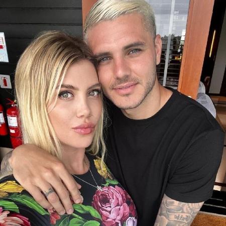 Em meio às idas e vindas, Icardi posta foto com Wanda Nara e se declara