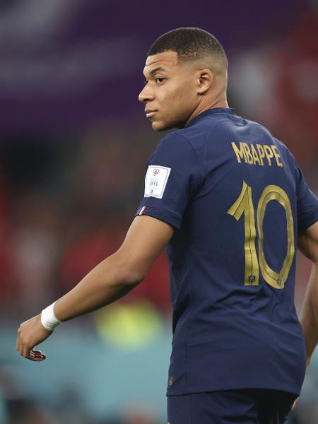 Mbappé, atacante da França, na partida contra a Tunísia pela Copa do Mundo - James Williamson - AMA/Getty Images