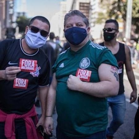 Torcedores de Corinthians e Palmeiras já participaram de atos pela democracia juntos - Andre Lucas/picture alliance via Getty Images