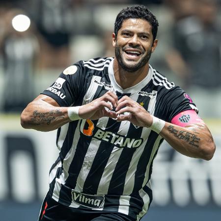 Hulk comemora gol do Atlético-MG sobre o Grêmio em jogo do Campeonato Brasileiro