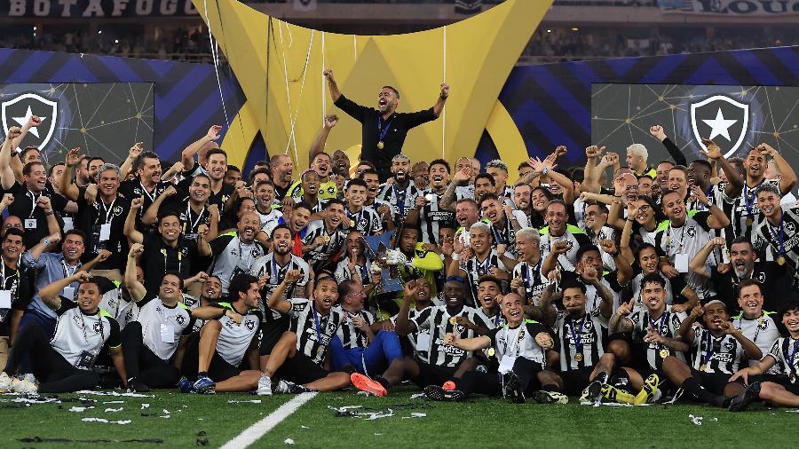  Jogadores do Botafogo festejam título do Campeonato Brasileiro