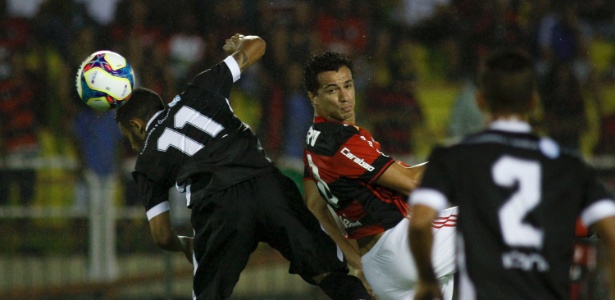 Vizeu entra no 2º tempo, marca de cabeça e dá vitória ao Fla sobre Resende