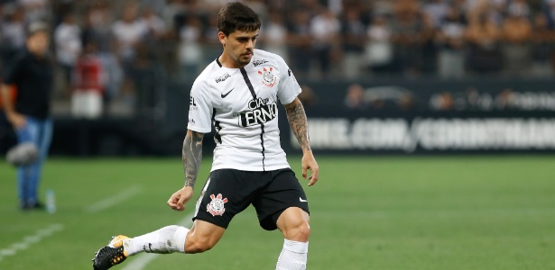 Fagner, que soma 222 partidas pelo Corinthians, renovou por mais quatro temporadas - Marcello Zambrana/AGIF