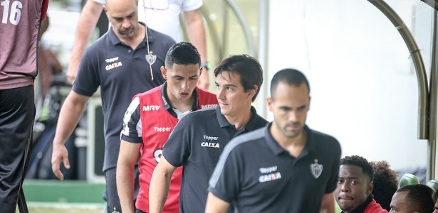 Thiago Larghi (centro) vai comandar o Atlético-MG no clássico com o América-MG - Bruno Cantini/Clube Atlético Mineiro