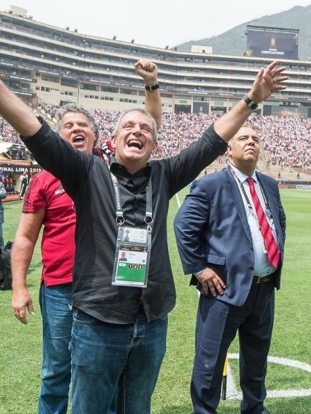 Bap, Marcos Braz e Landim celebram vitória do Flamengo na final da Libertadores