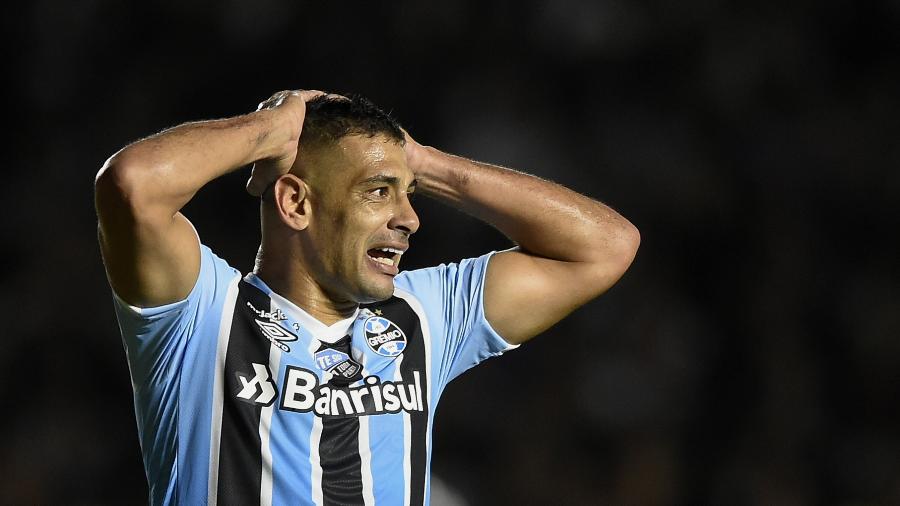 Atacante Diego Souza, do Grêmio, lamenta lance durante empate com o Vasco, pela Série B de 2022 - ANDRÉ FABIANO/CÓDIGO19/ESTADÃO CONTEÚDO