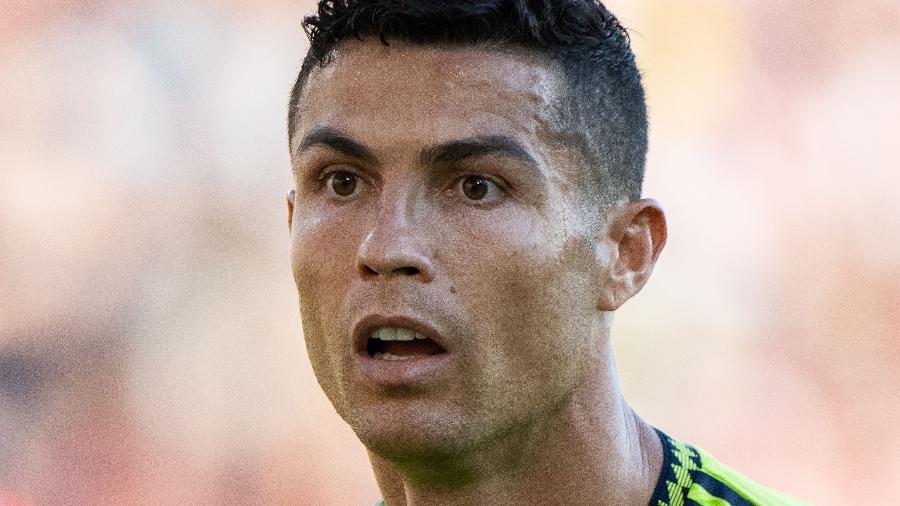 Cristiano Ronaldo em ação com a camisa do Manchester United; atacante português pode deixar o clube - Sebastian Frej/MB Media/Getty Images