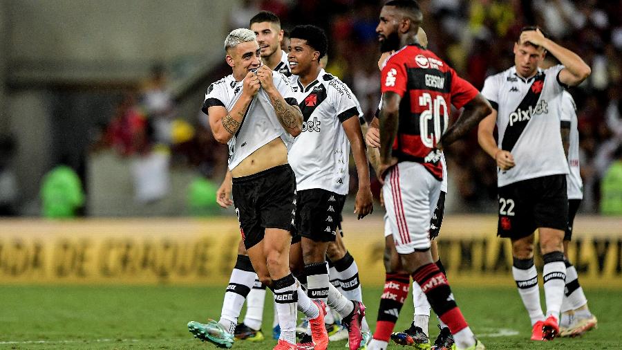 Puma Rodriguez jogador do Vasco comemora seu gol durante partida contra o Flamengo - Thiago Ribeiro/AGIF