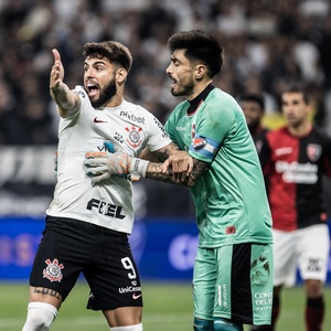 Sul-Americana: Corinthians vira sobre o Newell's Old Boys e sai em vantagem  nas oitavas