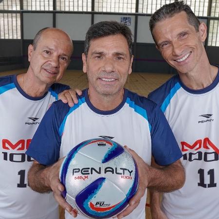 A Penalty lançou a bola Max 1000 para futsal