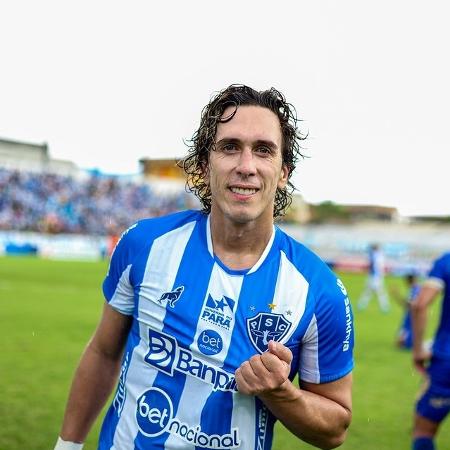 Nicolas, do Paysandu, comemora gol marcado contra o Cametá pelo Paraense 2024