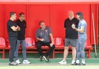 São Paulo não tem elenco para disputar três frentes, diz Arnaldo 