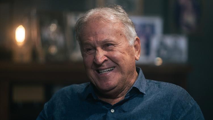 Zico durante as gravações do documentário