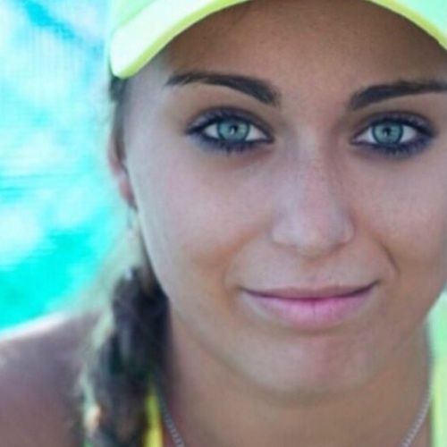 Paula Badosa, tenista campeã júnior de Roland Garros - BOL ...