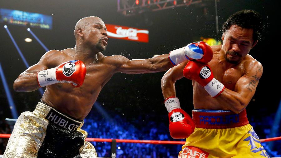 Floyd Mayweather x Manny Pacquiao, em 2015 - Al Bello/Getty Images