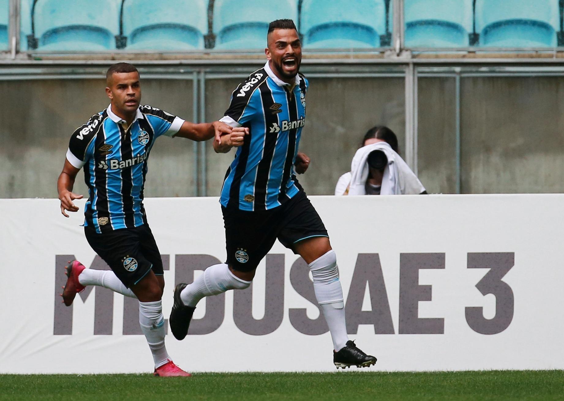Confira os melhores momentos de Grêmio 3x0 Botafogo