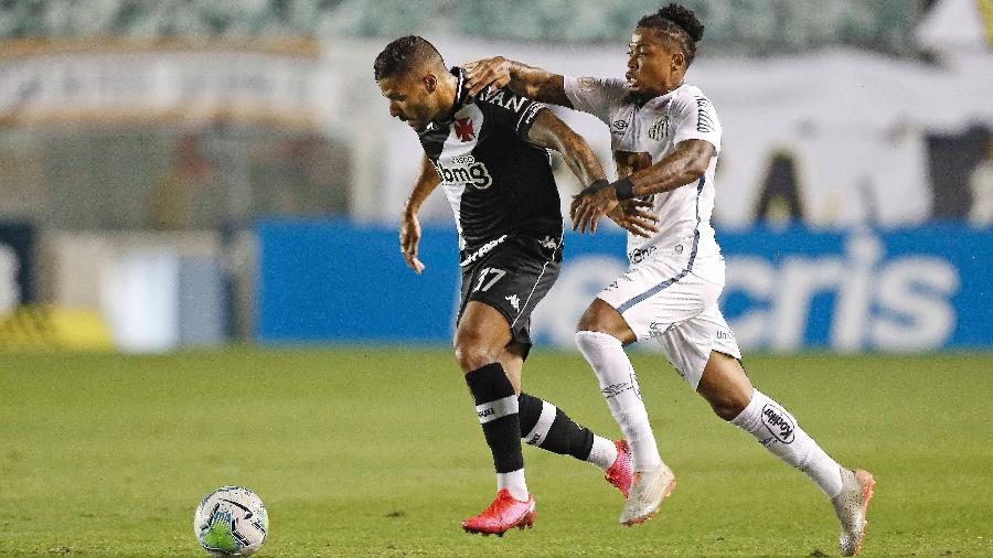 Vasco e Santos se enfrentam neste domingo, às 16h, em São Januário, pelo Campeonato Brasileiro - Rafael Ribeiro / Vasco