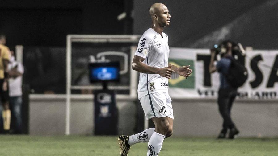 Zagueiro Derick fez sua estreia profissional no Santos diante do Atlético-MG - Ivan Storti/Santos FC