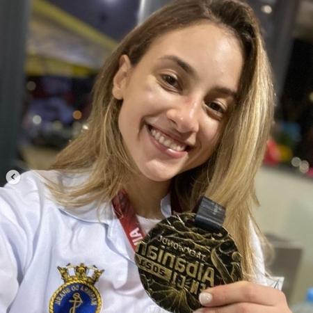 Milena Titoneli com a medalha de ouro conquistada em torneio G1 de Taekwondo na Albânia - Reprodução/Instagram