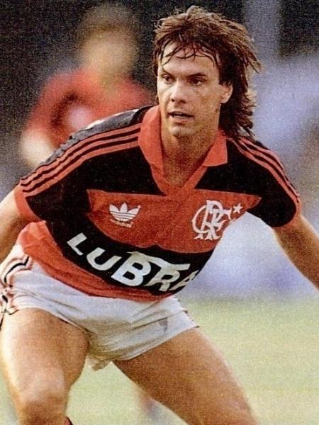 Ex-jogador Gaúcho, atuando pelo Flamengo - Reprodução/Site Flamengo