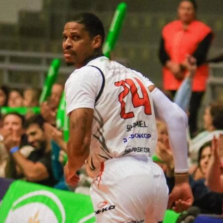 Shamell anotou 28 pontos na vitória do Caxias do Sul sobre o Corinthians, pelo NBB