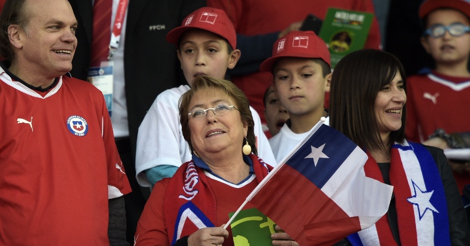 Presidente do Chile, Michelle Bachelet marca presença na final da Copa América