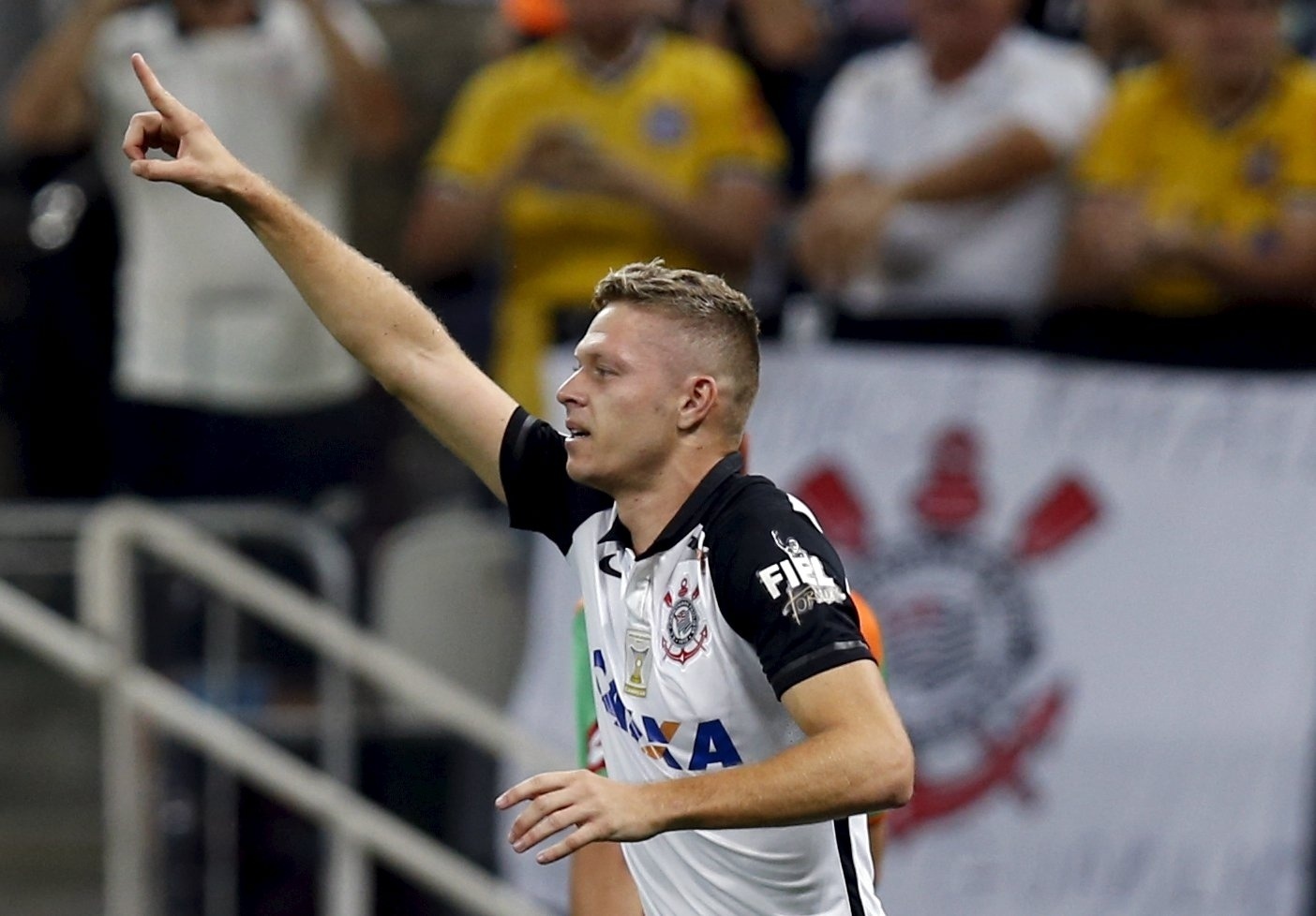Marlone comemora o seu segundo gol pelo Corinthians contra o Cobresal, na Libertadores - REUTERS/Paulo Whitaker