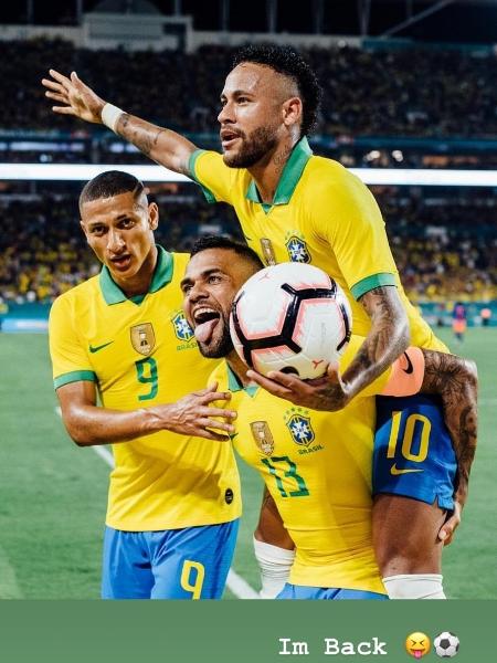 Neymar escreve que "está de volta" em mensagem no Stories do Instagram - Reprodução