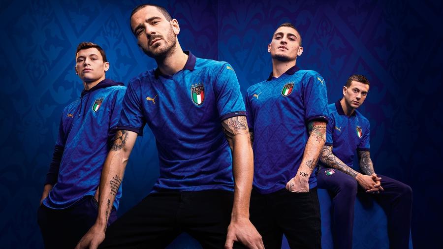 Tradicional, camisa da seleção italiana ganhou contornos inspirados na história  - Divulgação
