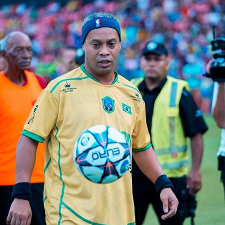 Ronaldinho Gaúcho no Jogo da Alegria, partida beneficente no Recife - Reprodução/Twitter