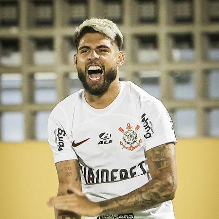 Yuri Alberto, do Corinthians, comemora após marcar contra o São Bernardo, pela Copa do Brasil