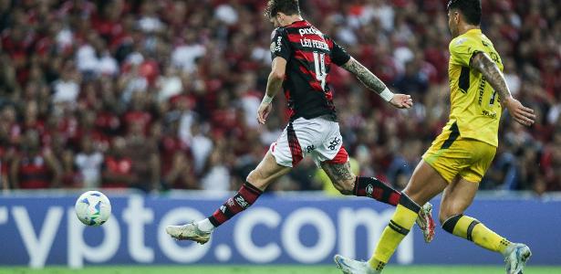 Luiz Araújo revela ensaio da jogada do gol salvador do Fla com Léo Pereira
