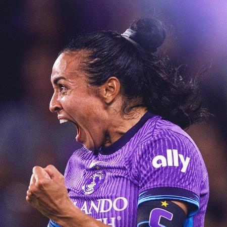 Marta celebra gol olímpico marcado pelo Orlando Pride