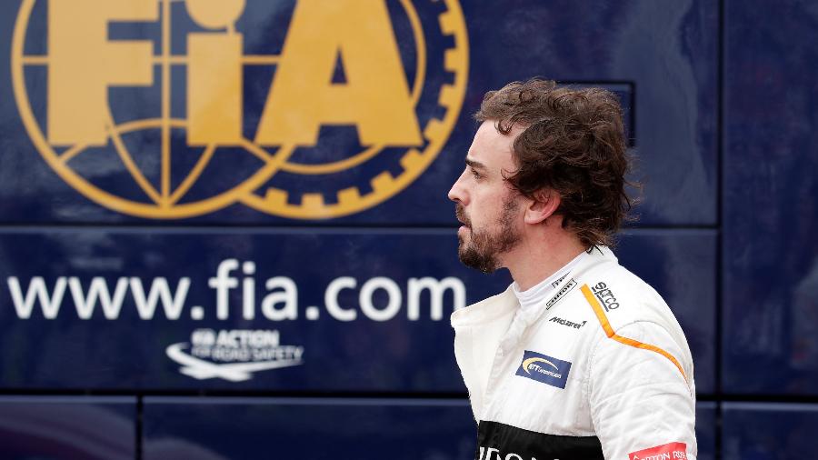 O piloto espanhol Fernando Alonso, da McLaren, em Mônaco - Benoit Tessier/Reuters