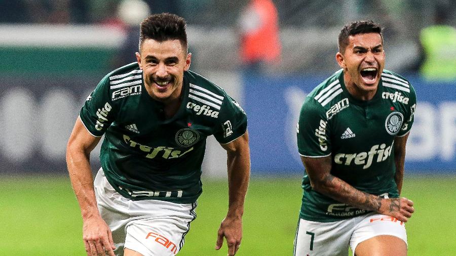 Willian e Dudu comemoram na última vitória do Palmeiras sobre o São Paulo no Allianz - Ale Cabral/AGIF