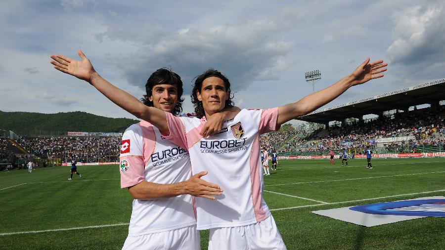 Pastore e Cavani (dir.) comemoram gol do Palermo em 2010 - Tullio M. Puglia/Getty Images