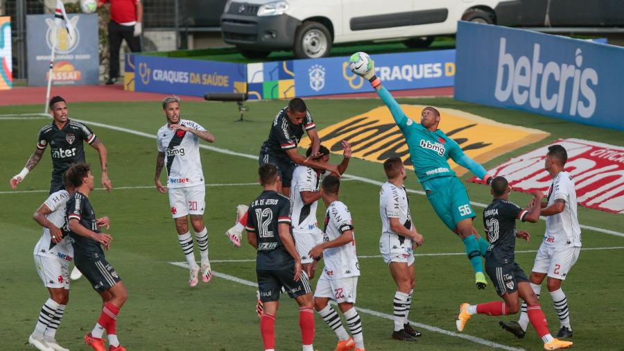 Vasco soube se defender bem no empate em 1 a 1 com o São Paulo, pelo Campeonato Brasileiro - Marcello Zambrana/AGIF