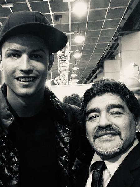 Cristiano Ronaldo e Maradona - Reprodução