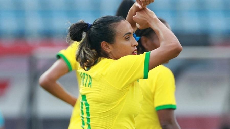 Brasil estreou com vitória sobre a China - AFP