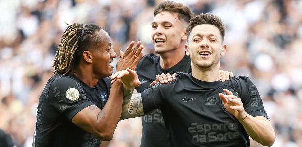 Corinthians se aproxima da vaga na Libertadores com vacilo do Cruzeiro.