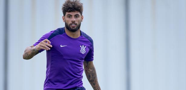 NEGOCIAÇÕES EM ANDAMENTO: movimentações no mercado e renovações do Corinthians para 2025