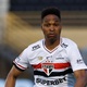 São Paulo: Wendell é substituído no primeiro tempo do clássico após choque