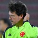 Vasco não consegue ser Vasco nem ser Fernando Diniz. Massacre: 0 x 4