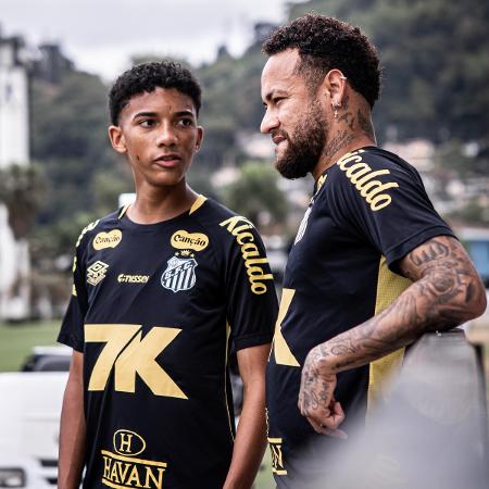 Robinho Jr. e Neymar em treino do Santos no CT Rei Pelé